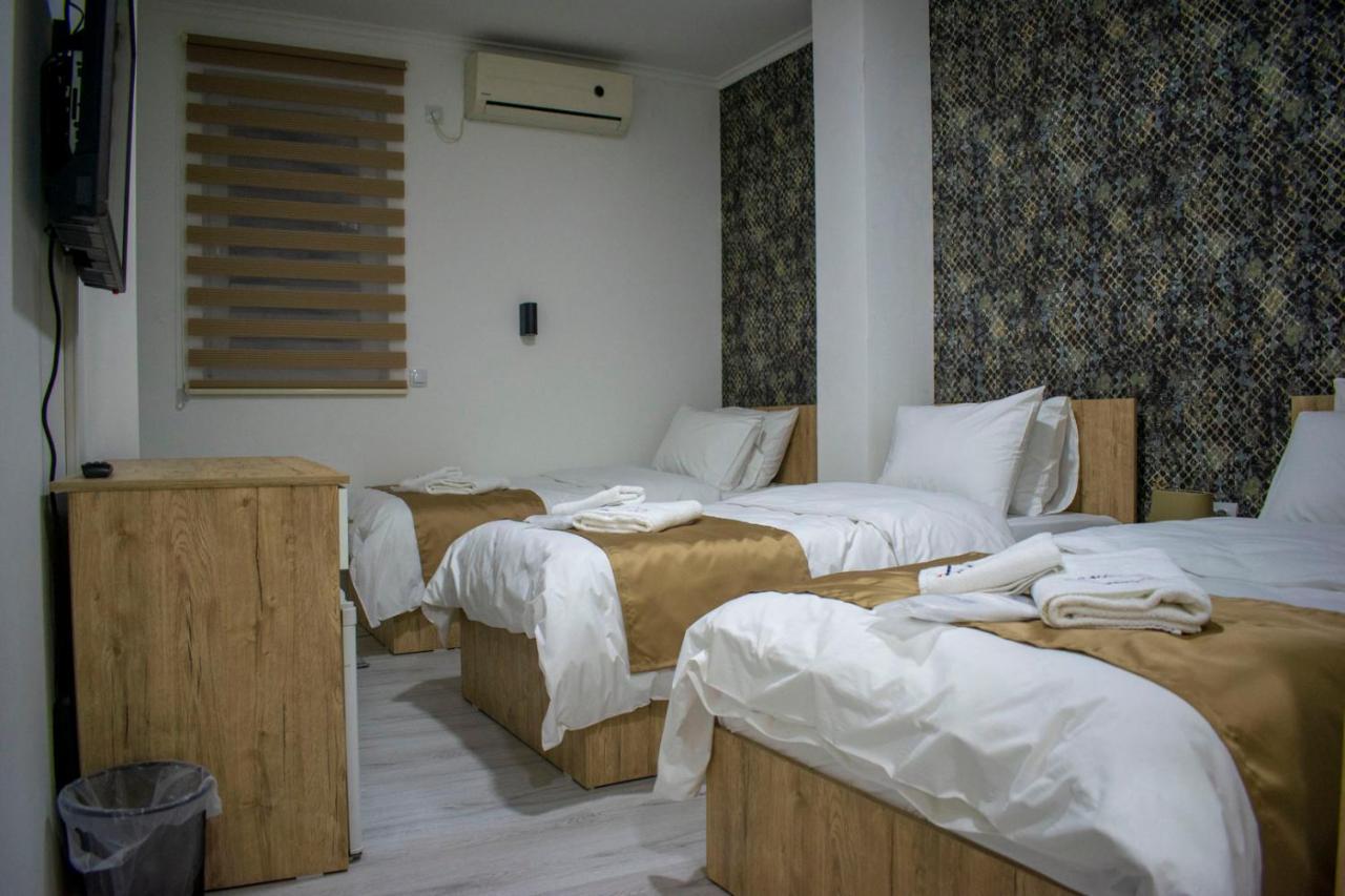 Hotel Old Alisa Skopje Esterno foto